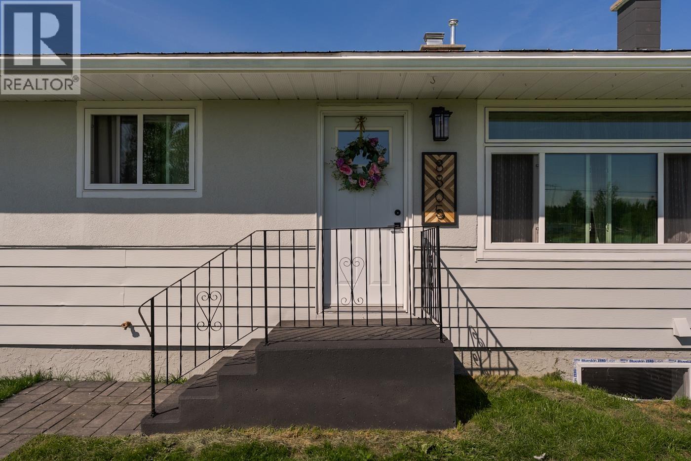 8805 Chilcotin Road, Prince George, British Columbia  V2N 5V9 - Photo 1 - R3154054