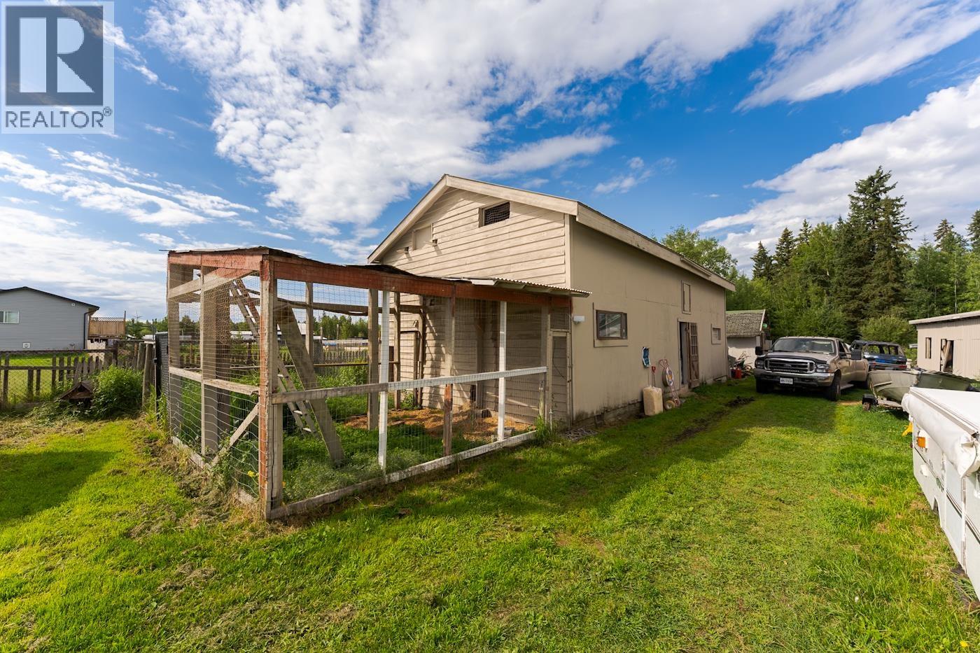 8805 Chilcotin Road, Prince George, British Columbia  V2N 5V9 - Photo 38 - R3154054