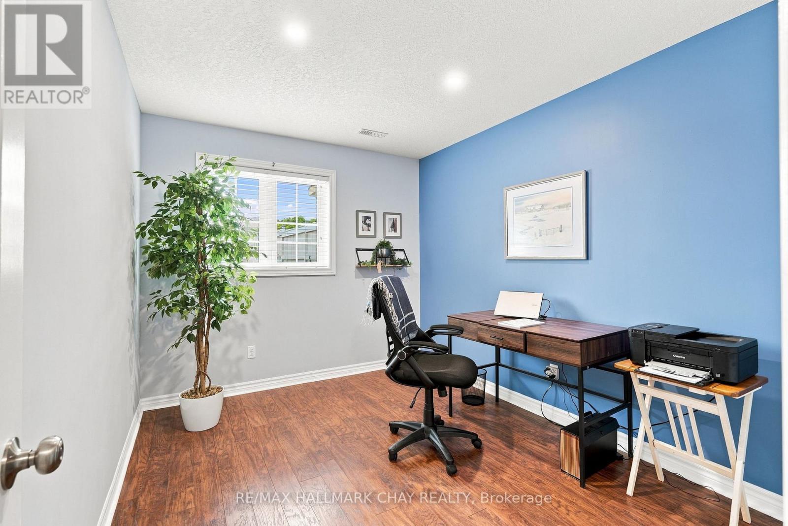 23 Banting Crescent, Essa, Ontario  L0M 1B6 - Photo 19 - N13658280
