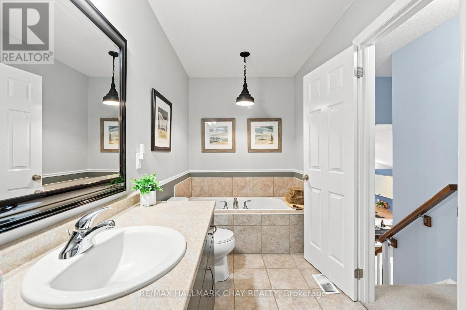 23 Banting Crescent, Essa, Ontario  L0M 1B6 - Photo 29 - N13658280