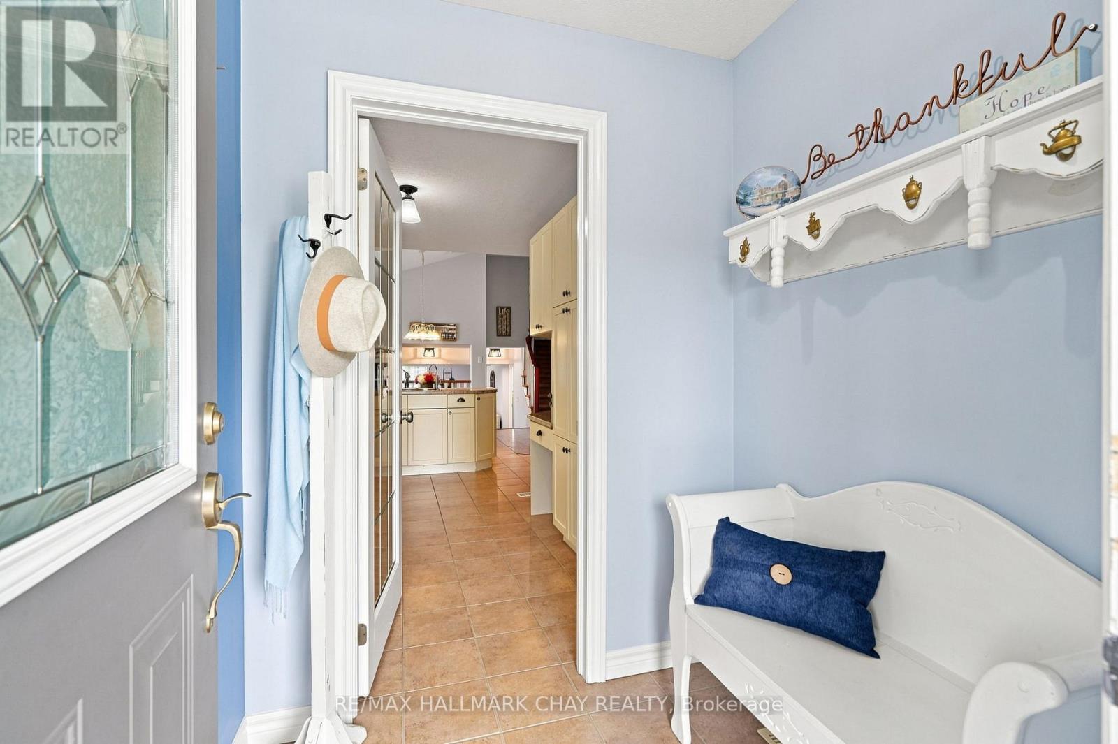 23 Banting Crescent, Essa, Ontario  L0M 1B6 - Photo 6 - N13658280