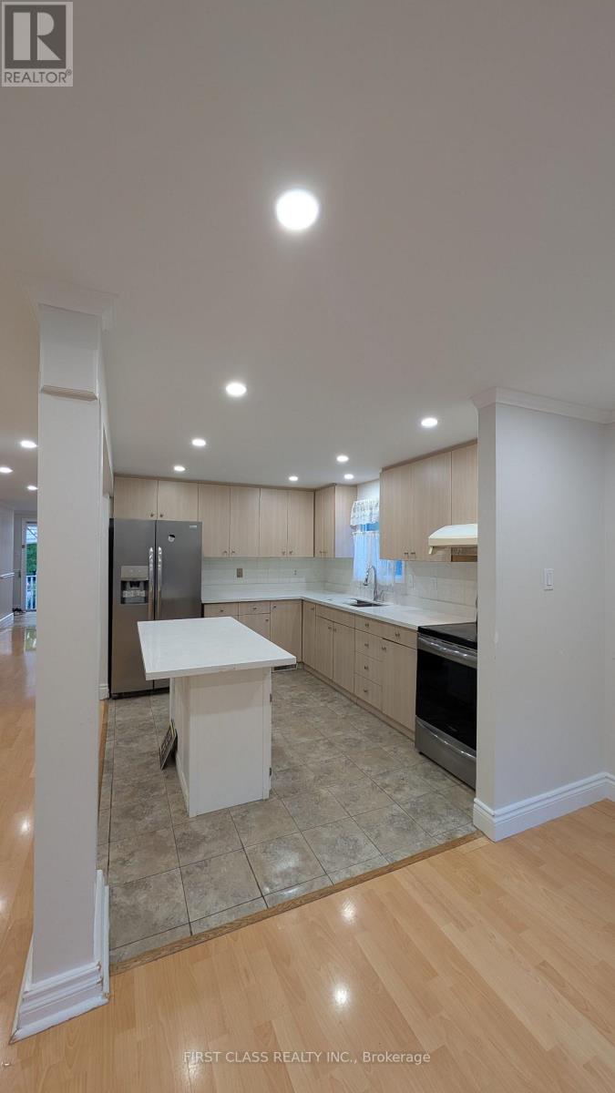 63 Marlow Crescent, Markham, Ontario  L3R 4P4 - Photo 5 - N13658320