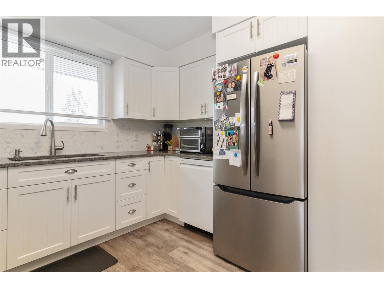 410 Madsen Road, Kelowna, British Columbia  V1X 2C2 - Photo 5 - 10394735