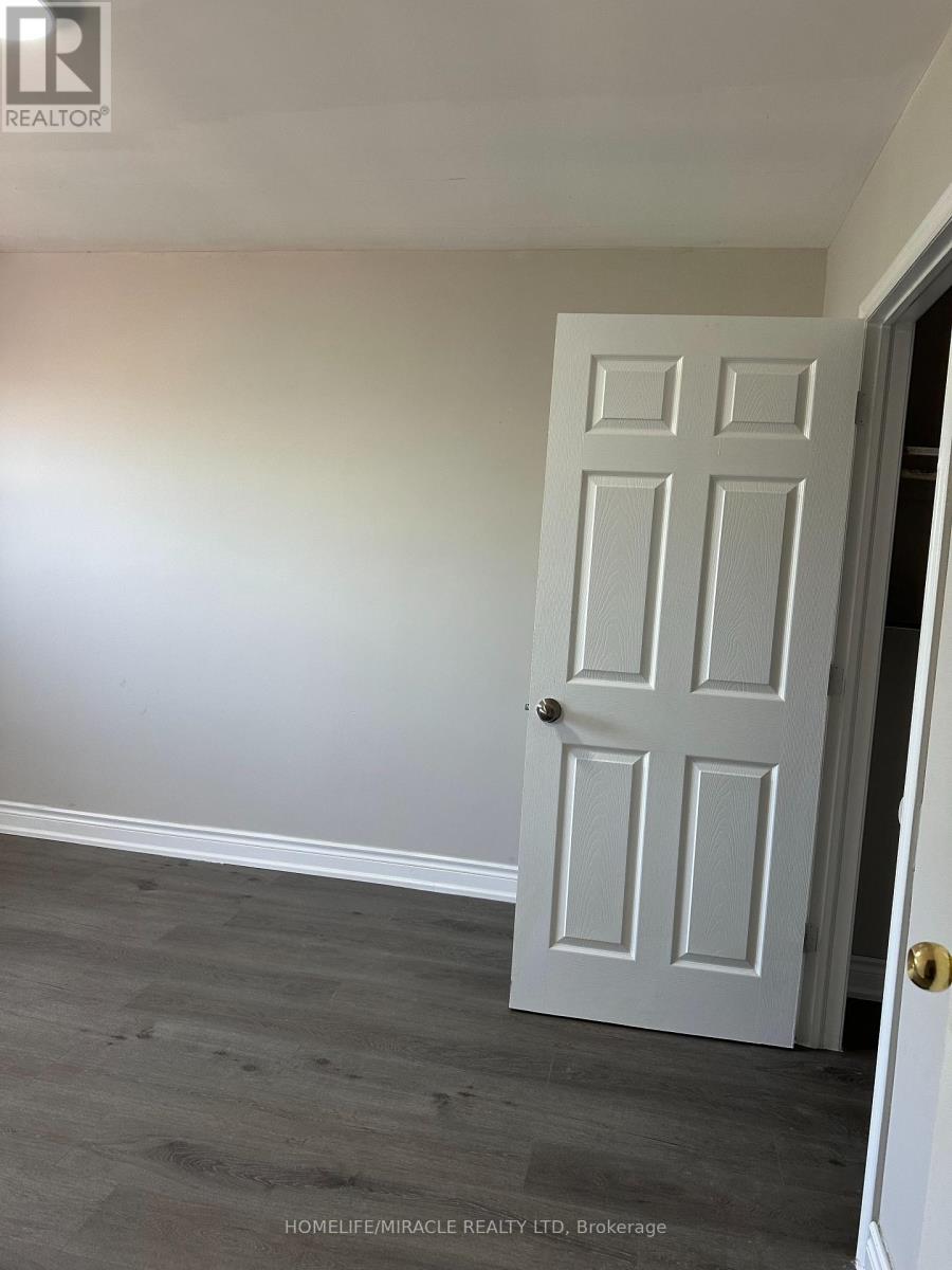 2931 Islington Avenue, Toronto, Ontario  M9L 2K3 - Photo 18 - W13658252