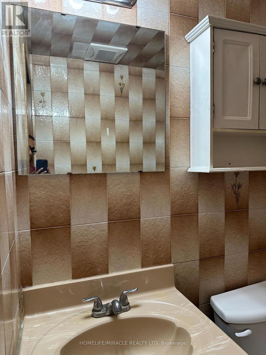 2931 Islington Avenue, Toronto, Ontario  M9L 2K3 - Photo 29 - W13658252