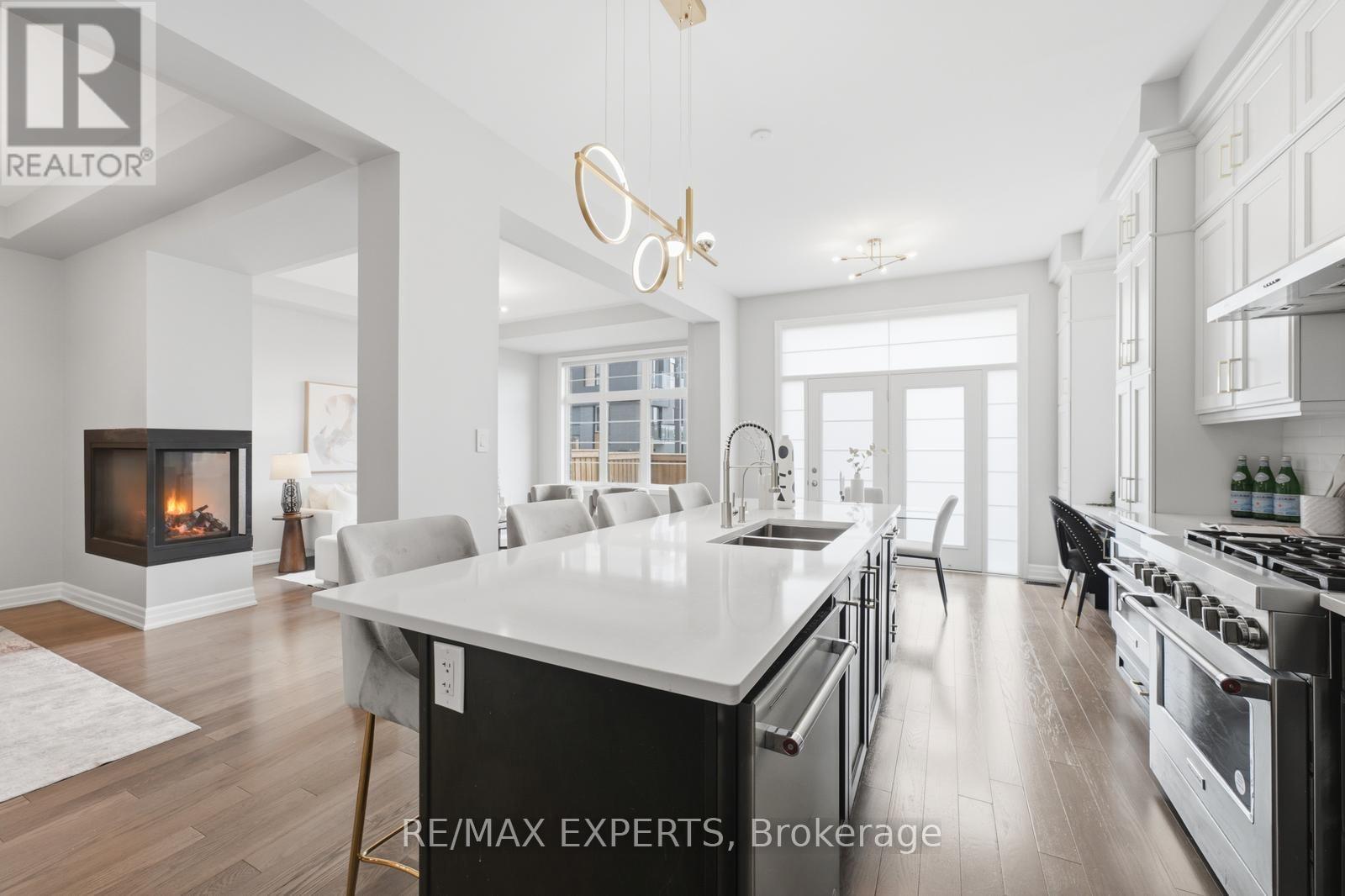 1296 Aymond Crescent W, Oakville, Ontario  L6H 7W8 - Photo 10 - W13658262