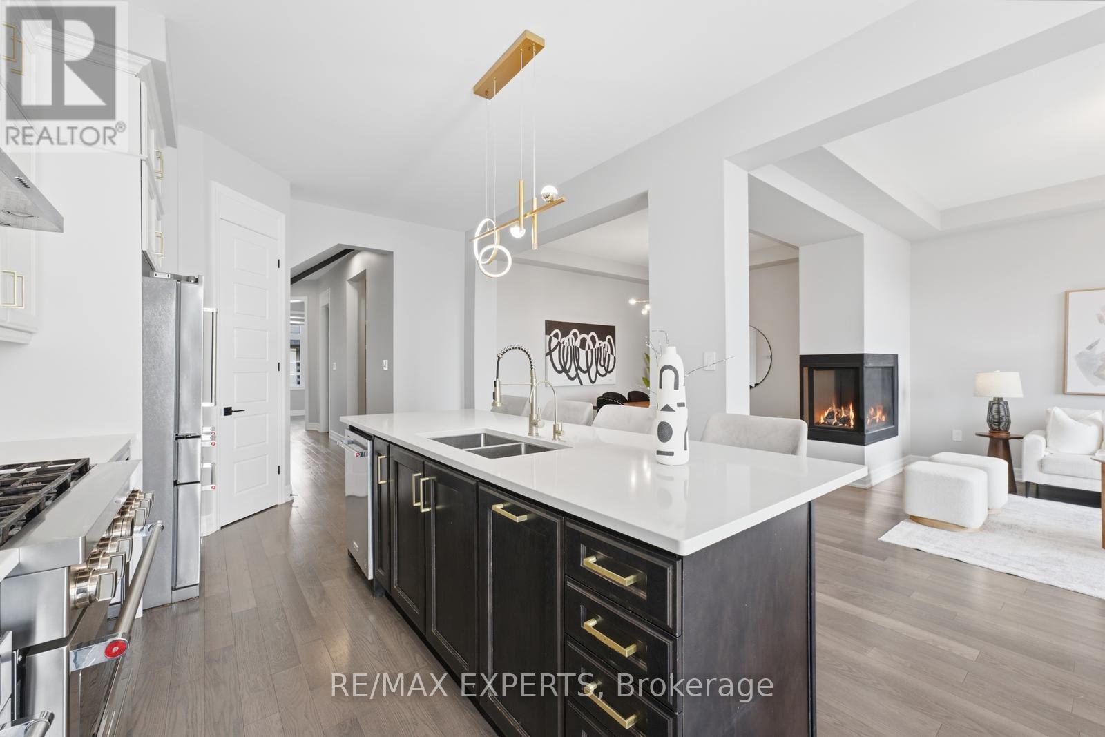 1296 Aymond Crescent W, Oakville, Ontario  L6H 7W8 - Photo 13 - W13658262