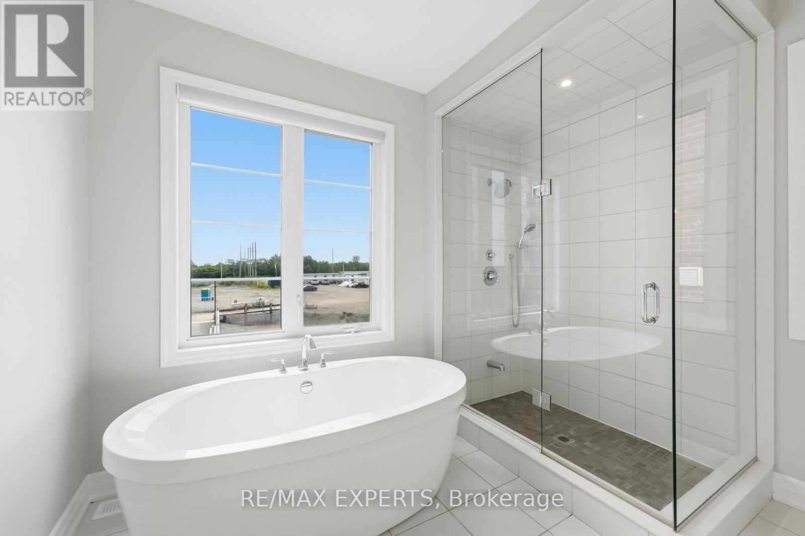 1296 Aymond Crescent W, Oakville, Ontario  L6H 7W8 - Photo 31 - W13658262