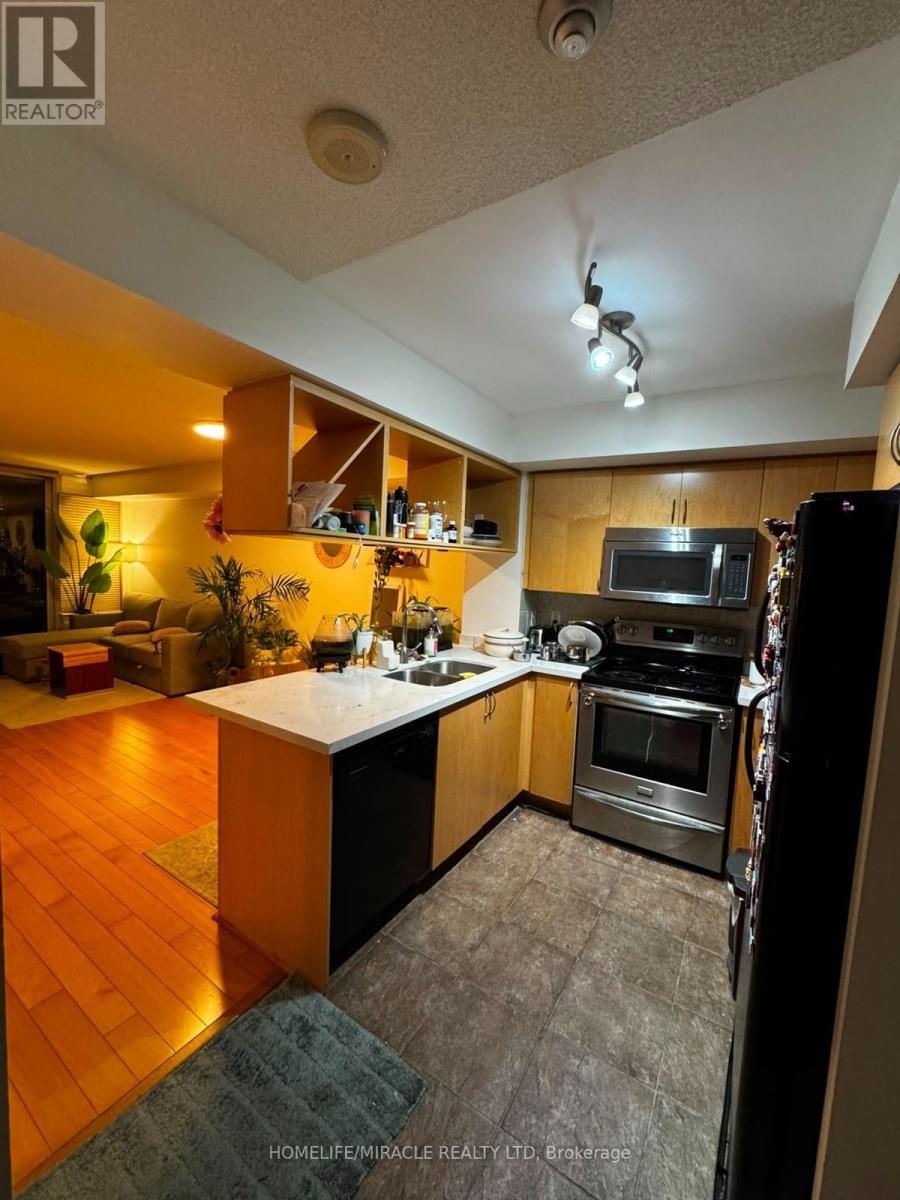 912 - 4080 Living Arts Drive, Mississauga, Ontario  L5B 4N3 - Photo 3 - W13658302