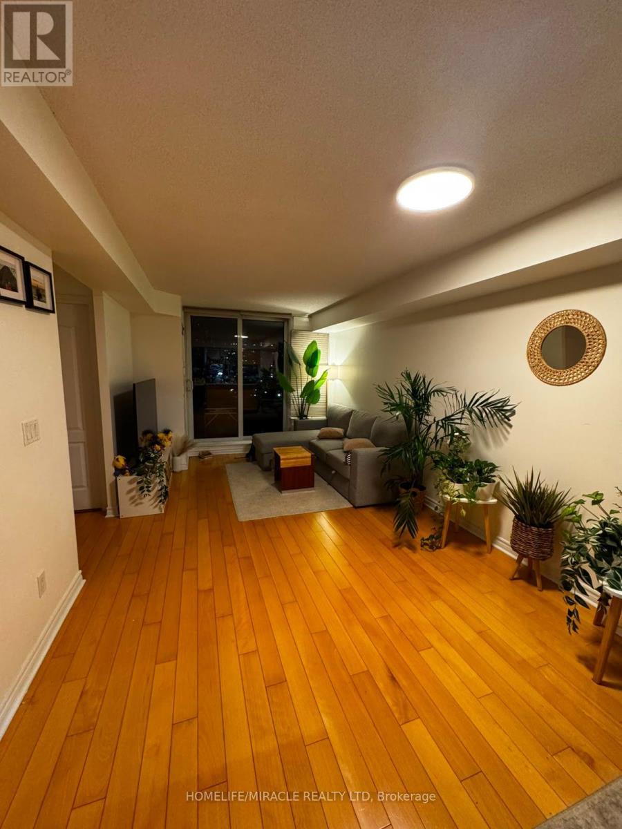 912 - 4080 Living Arts Drive, Mississauga, Ontario  L5B 4N3 - Photo 4 - W13658302