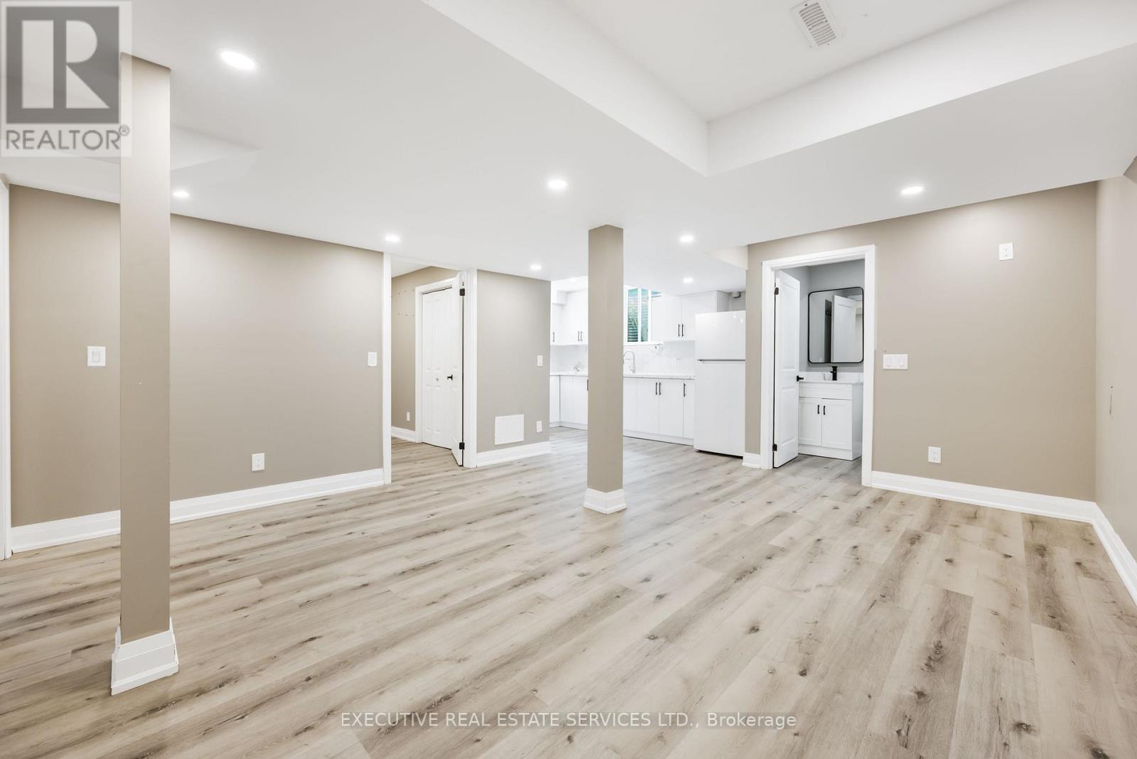 61 Truro Circle N, Brampton (Northwest Brampton), Ontario  L7A 4E6 - Photo 10 - W13658324