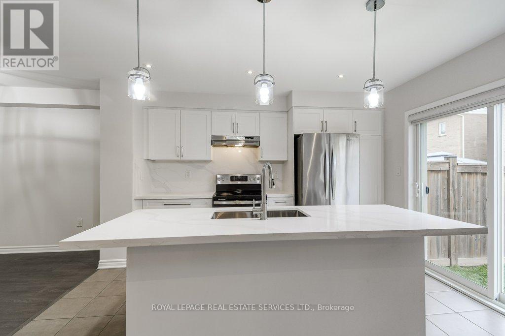 329 Gooding Crescent, Milton, Ontario  L9E 0A9 - Photo 12 - W13658346