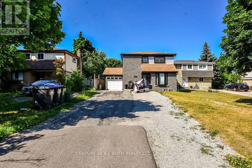 249 Leavens Court, Caledon, Ontario  L7E 2A8 - Photo 2 - W13658350
