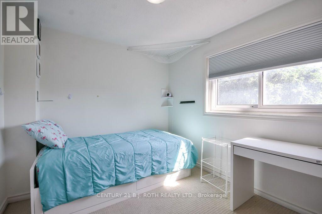 249 Leavens Court, Caledon, Ontario  L7E 2A8 - Photo 25 - W13658350