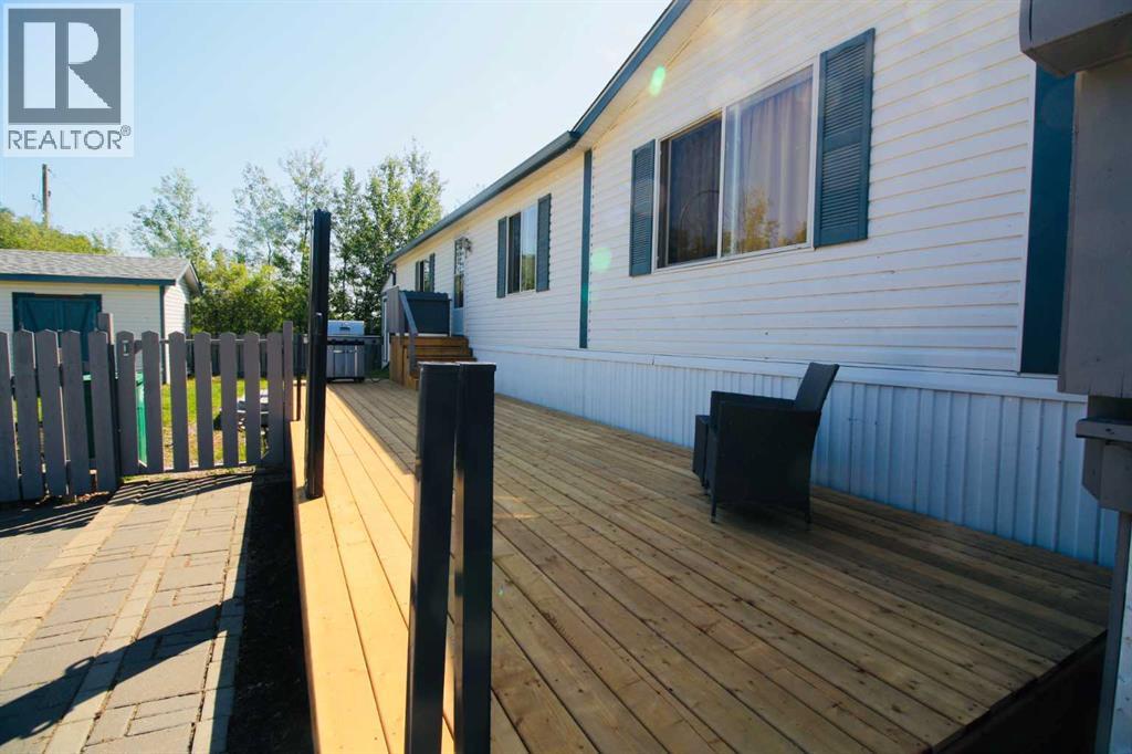 15 Dewberry Road, High Level, Alberta