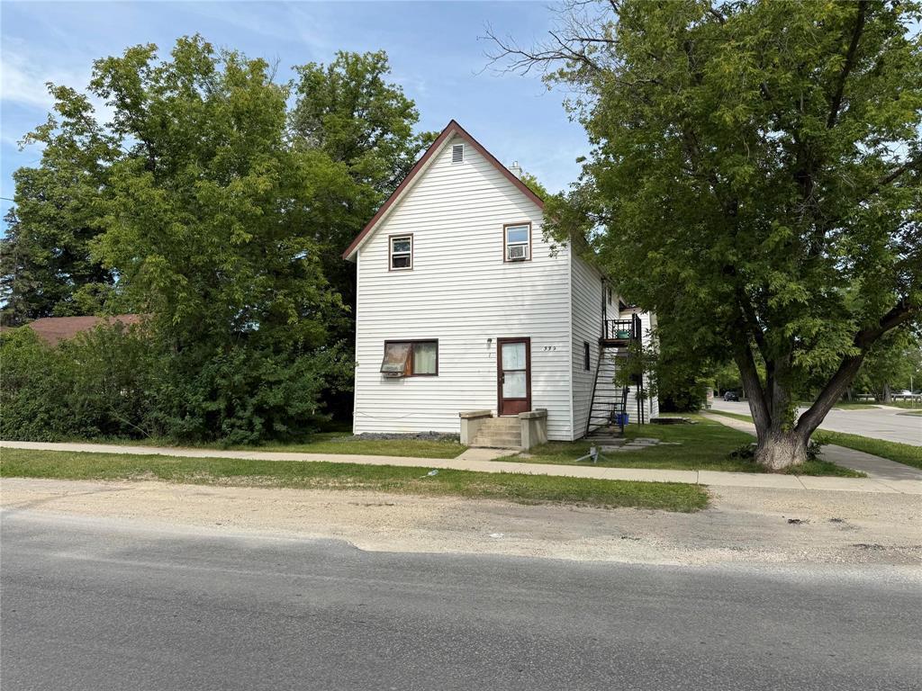 339 Eveline Street, Selkirk, Manitoba  R1A 1M9 - Photo 1 - 202620000