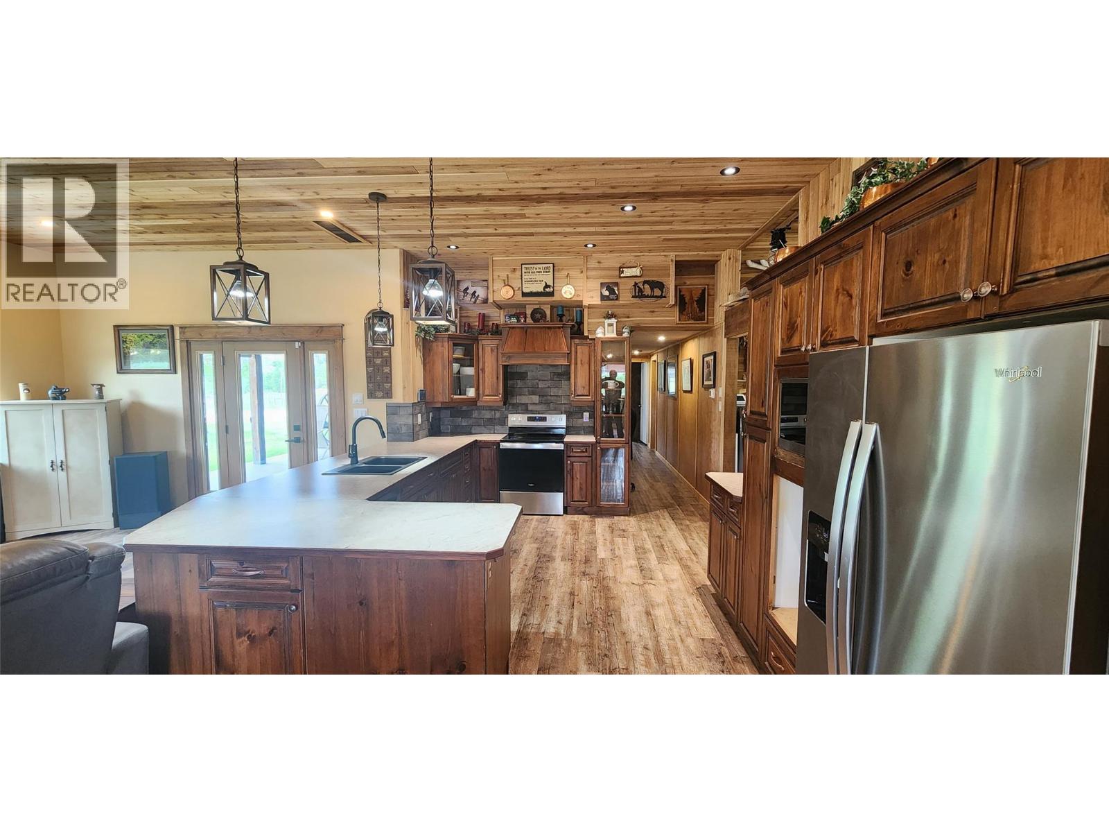 90 Sagamore Road, Grand Forks, British Columbia  V0H 1H4 - Photo 19 - 10386232