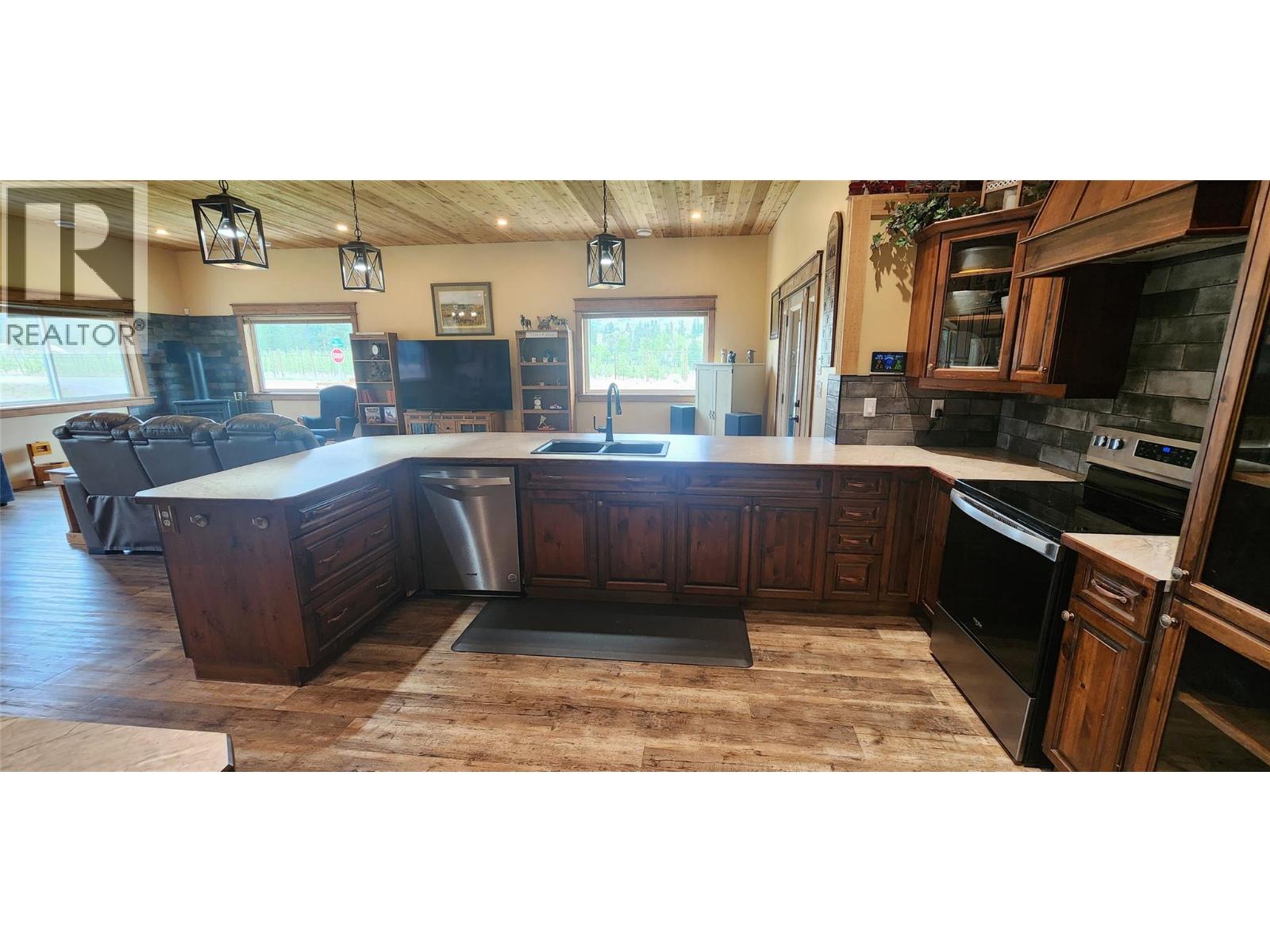 90 Sagamore Road, Grand Forks, British Columbia  V0H 1H4 - Photo 22 - 10386232