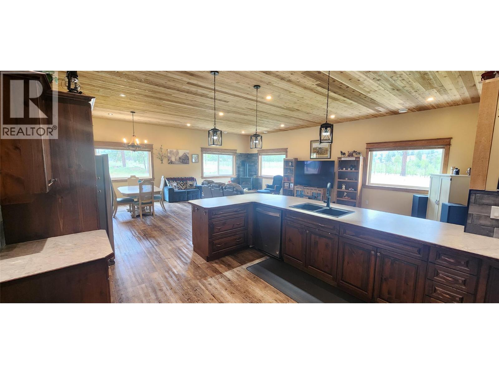 90 Sagamore Road, Grand Forks, British Columbia  V0H 1H4 - Photo 21 - 10386232
