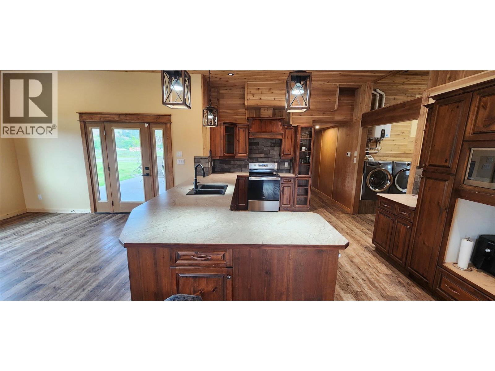 90 Sagamore Road, Grand Forks, British Columbia  V0H 1H4 - Photo 11 - 10386232