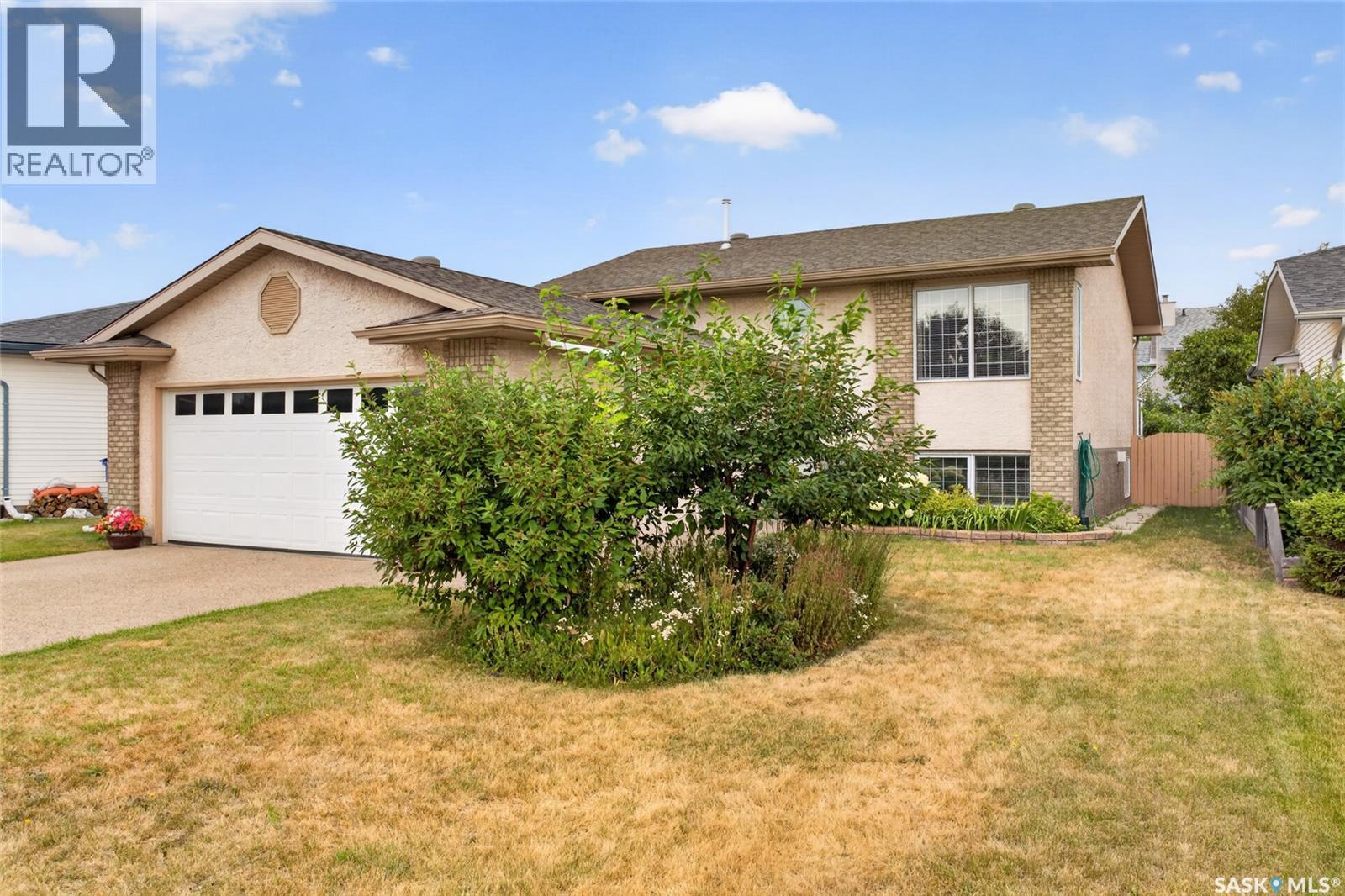 3547 Hazel Grove, Regina, Saskatchewan  S4V 2S7 - Photo 1 - SK045138