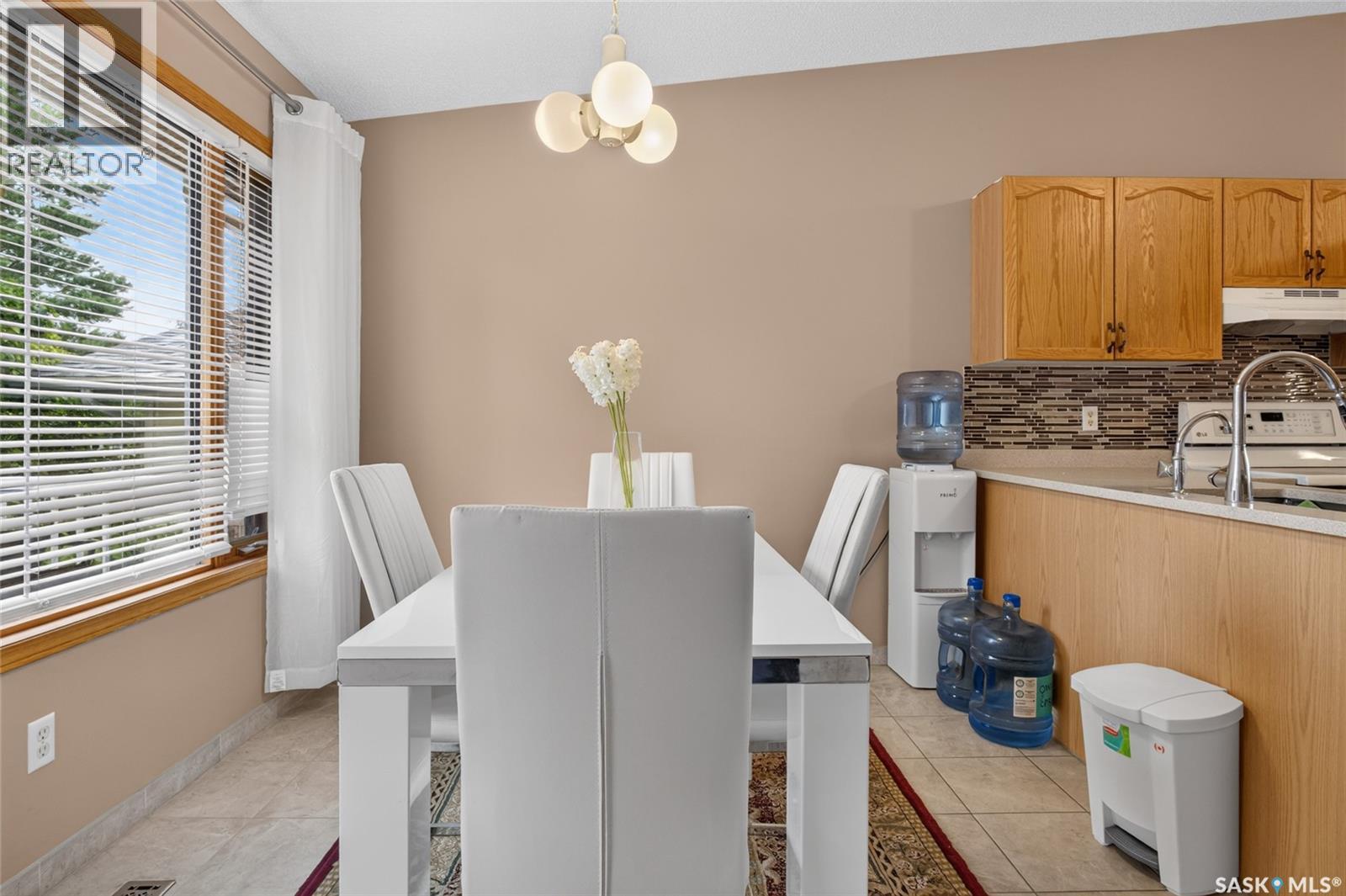 3547 Hazel Grove, Regina, Saskatchewan  S4V 2S7 - Photo 12 - SK045138