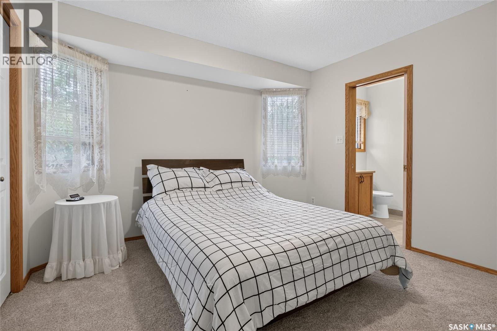 3547 Hazel Grove, Regina, Saskatchewan  S4V 2S7 - Photo 22 - SK045138