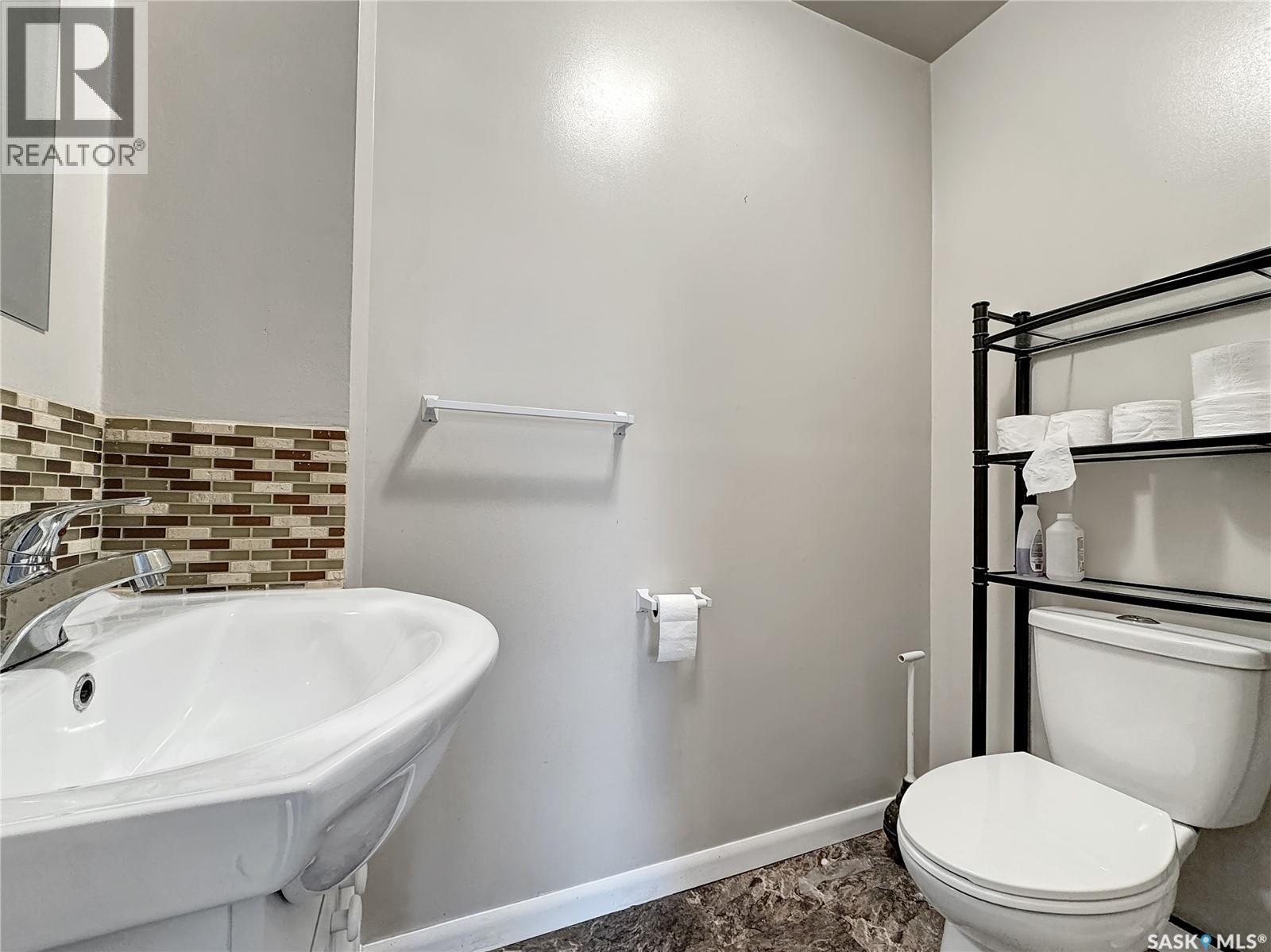 1671 103rd Street, North Battleford, Saskatchewan  S9A 1L6 - Photo 7 - SK045096