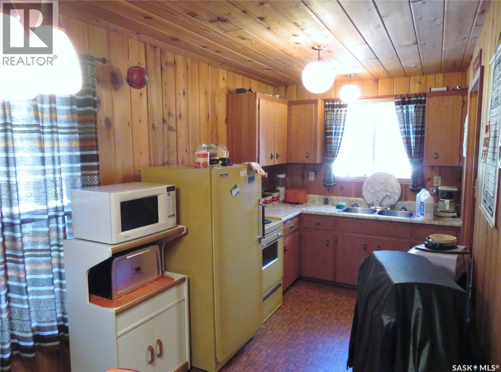 99 Chamakese Road, Chitek Lake, Saskatchewan  S0J 0L0 - Photo 2 - SK045079