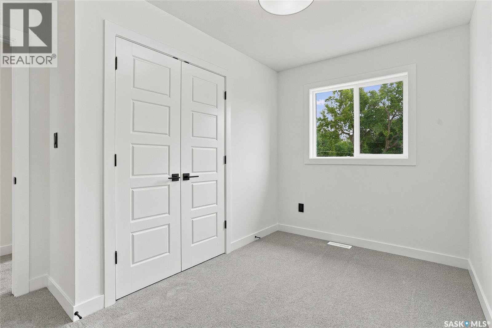 1220 H Avenue N, Saskatoon, Saskatchewan  S7L 2E2 - Photo 25 - SK045055