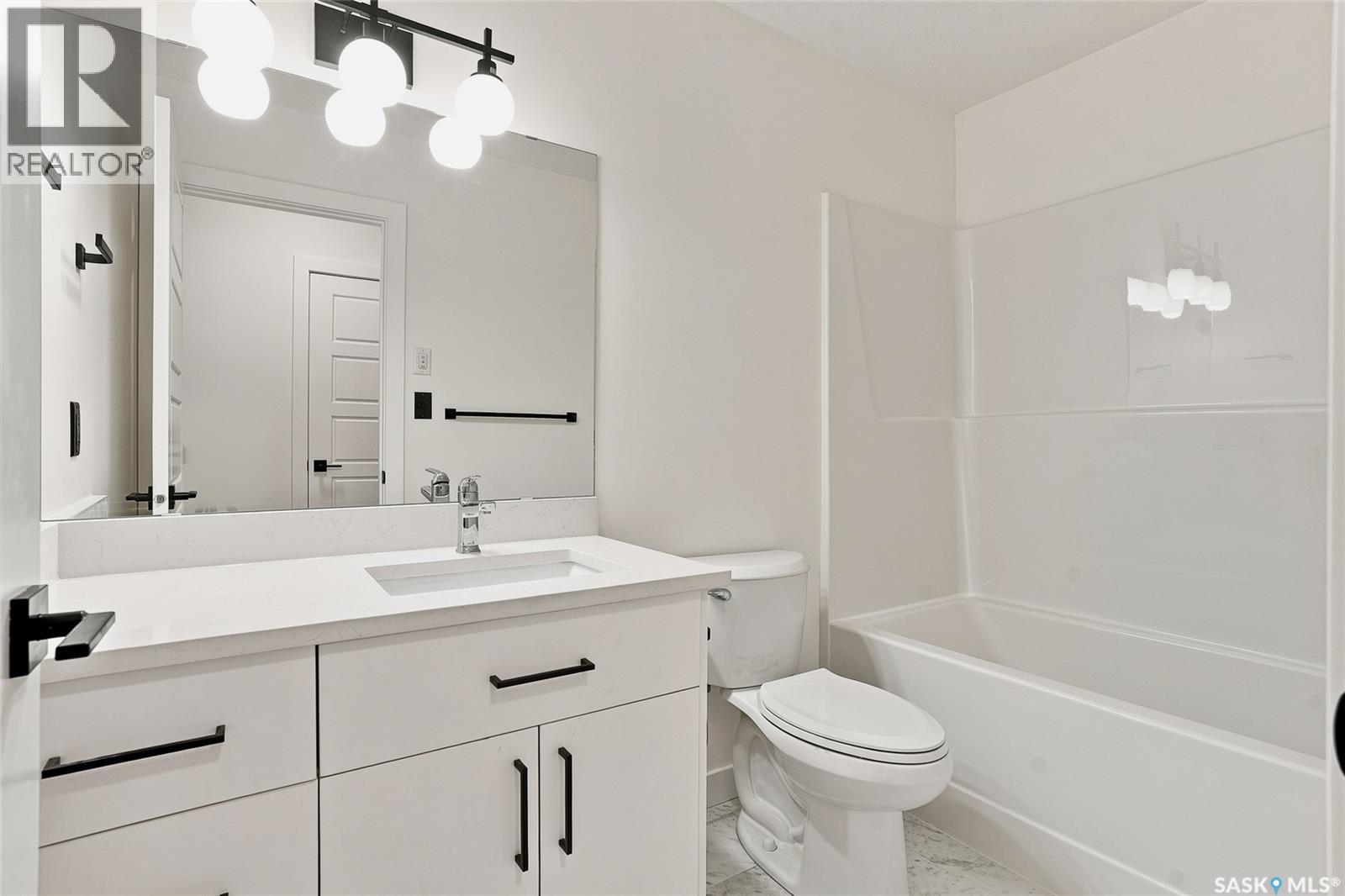 1220 H Avenue N, Saskatoon, Saskatchewan  S7L 2E2 - Photo 27 - SK045055