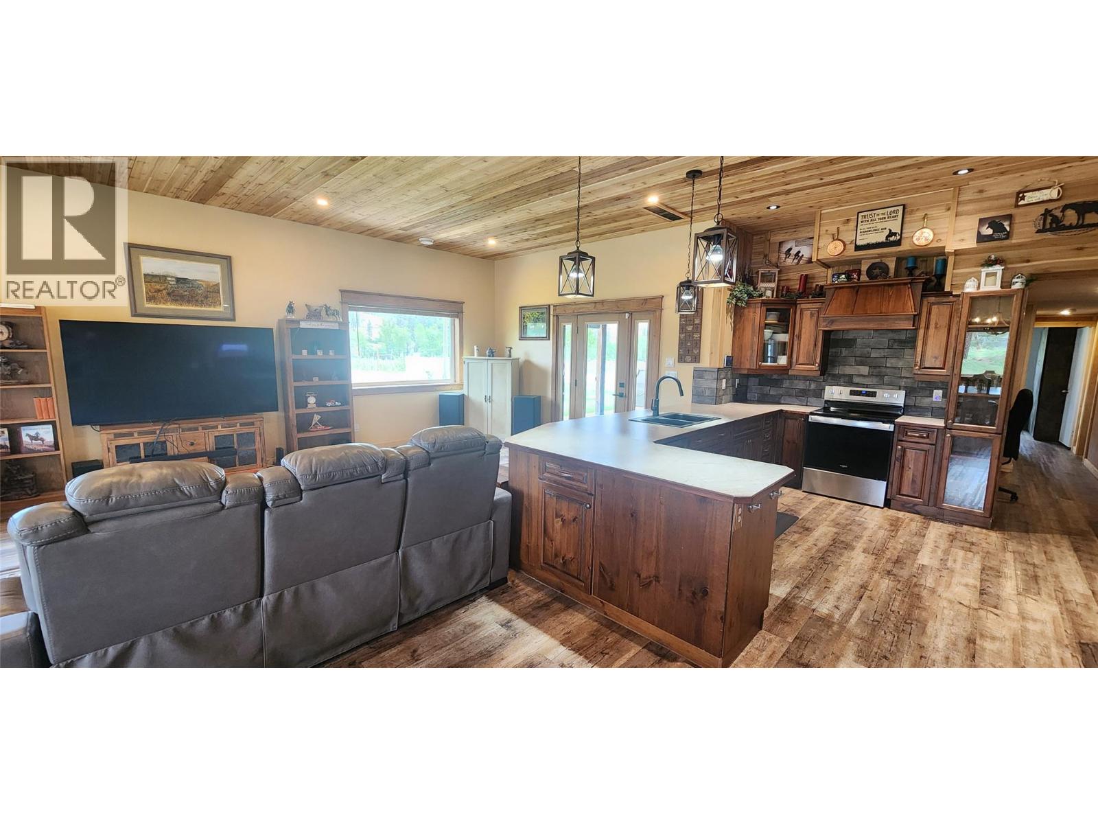 90 Sagamore Road, Grand Forks, British Columbia  V0H 1H4 - Photo 20 - 10386232