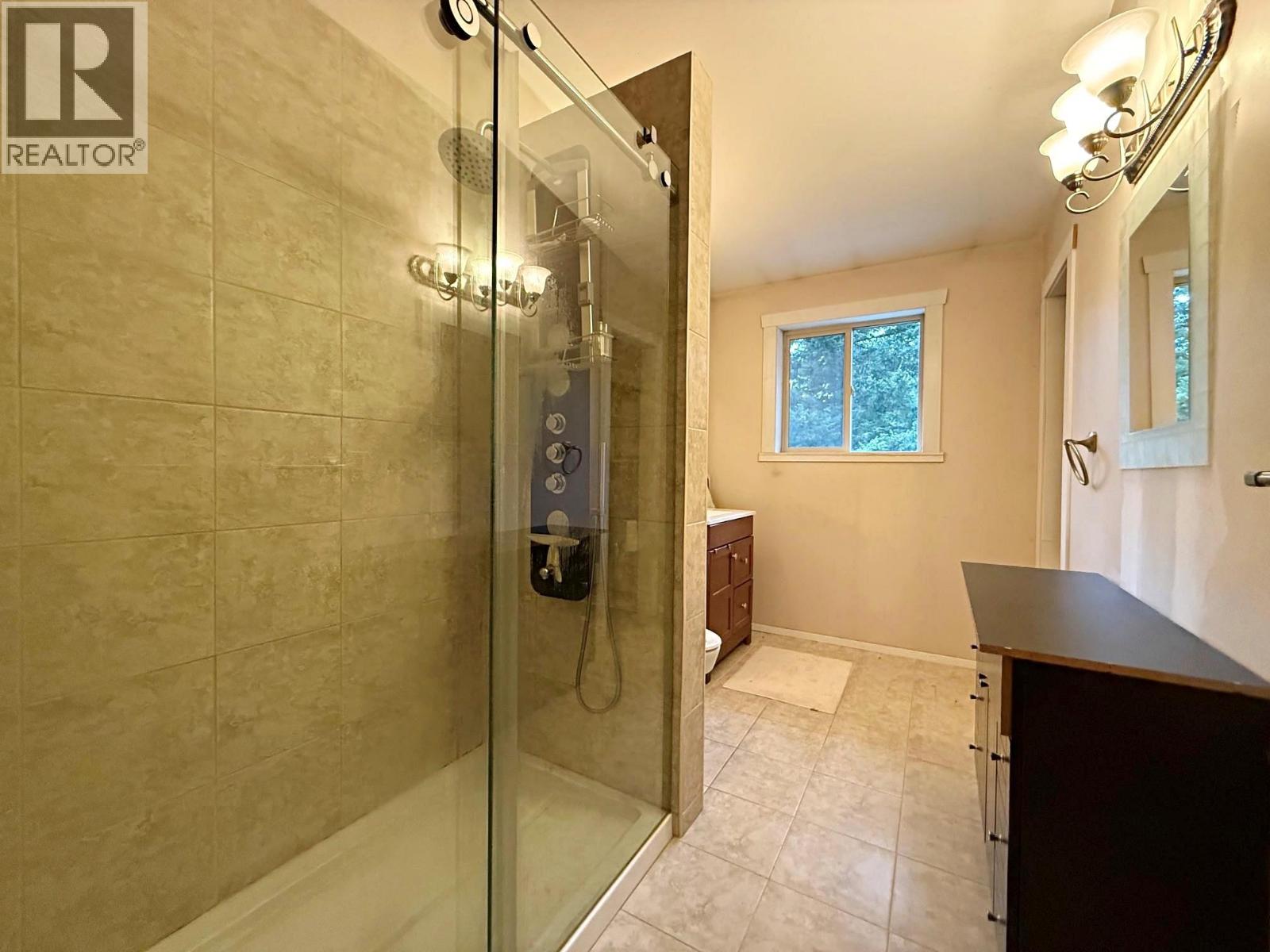 5420 Heffley Louis Creek Road, Kamloops, British Columbia  V0E 1Z0 - Photo 21 - 10387322
