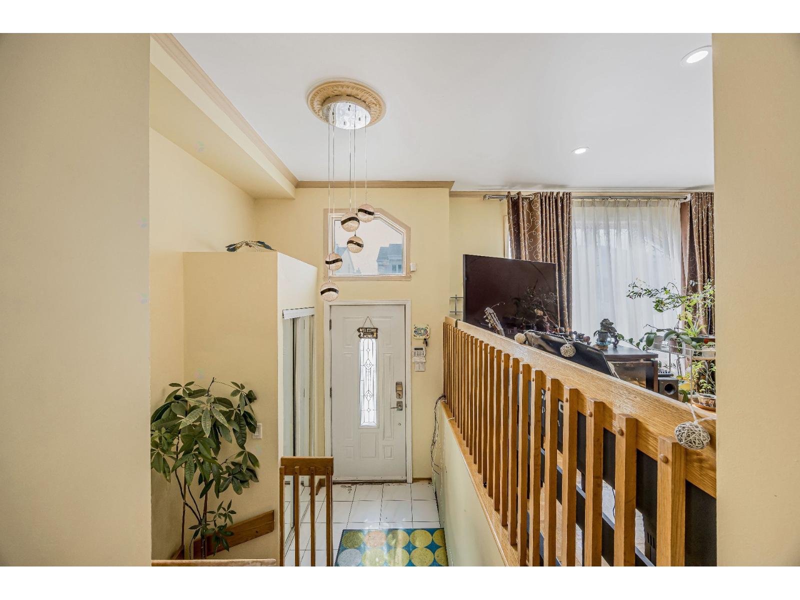 3991 Rue Guénette Laval (Chomedey) Quebec Canada H7T2H2 3