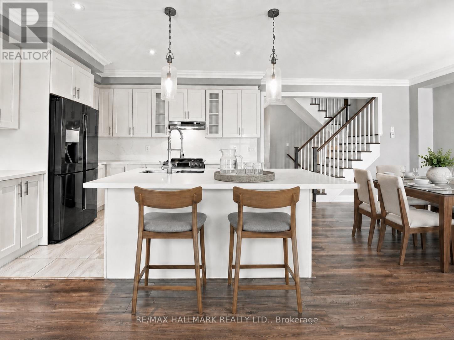 82 Martin Trail, New Tecumseth, Ontario L0G 1W0 - Photo 10 - N13645066