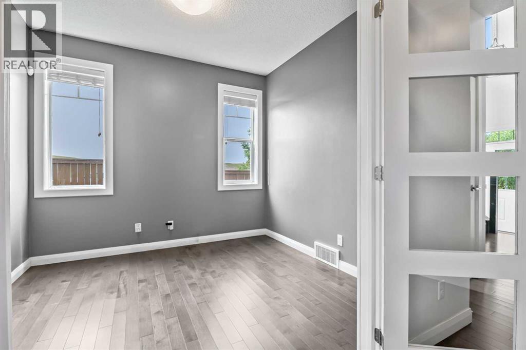 41 Westridge Road, Okotoks, Alberta  T1S 0K9 - Photo 17 - A2336140