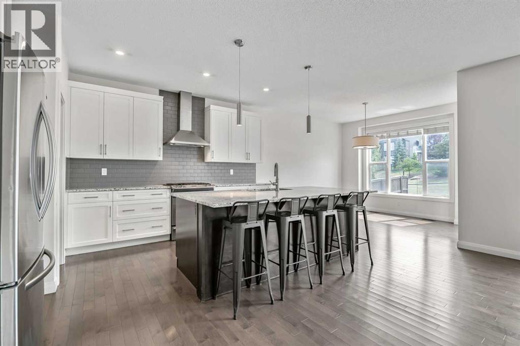 41 Westridge Road, Okotoks, Alberta  T1S 0K9 - Photo 7 - A2336140