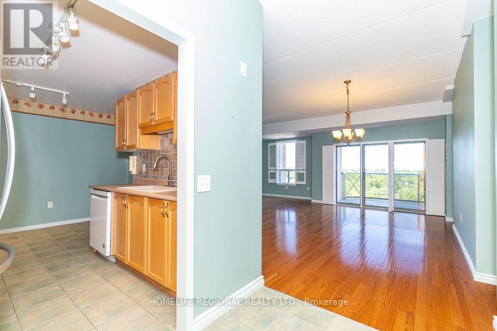611 - 2085 Amherst Heights Drive, Burlington, Ontario  L7P 5C2 - Photo 8 - W13643770