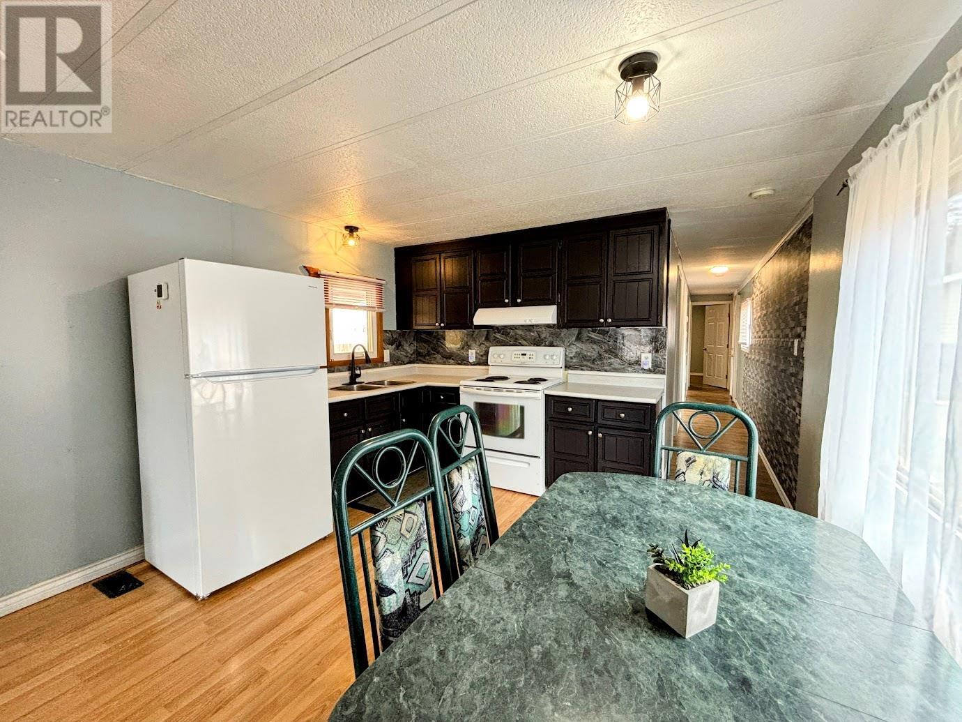 25 Coveney St, Marathon, Ontario  P0T 2E0 - Photo 2 - TB2600956