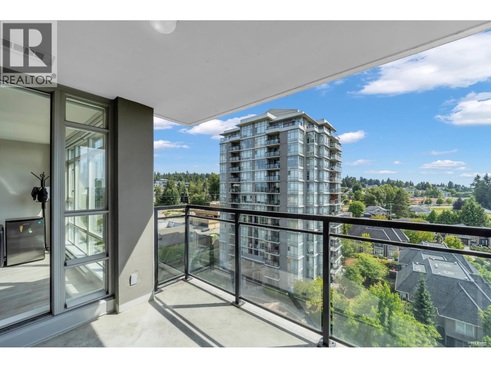 1008 555 Delestre Avenue, Coquitlam, British Columbia  V3K 0A9 - Photo 2 - R3153623