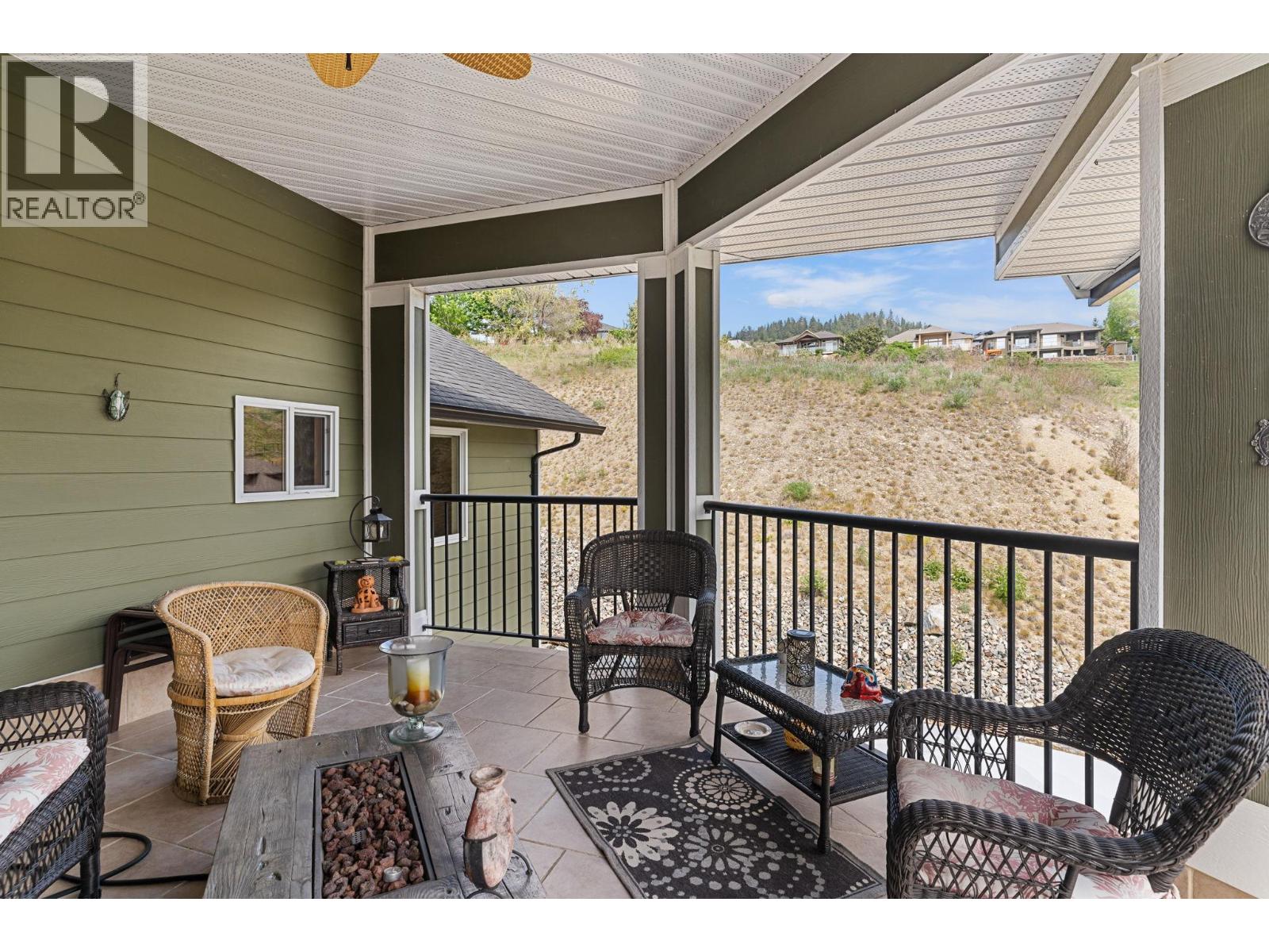 1011 Foothills Court, Vernon, British Columbia  V1B 3Z5 - Photo 34 - 10387000