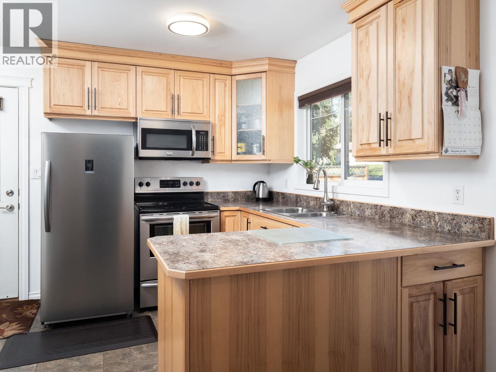 6049 Kim Place, Prince George, British Columbia  V2K 3L6 - Photo 7 - R3154212