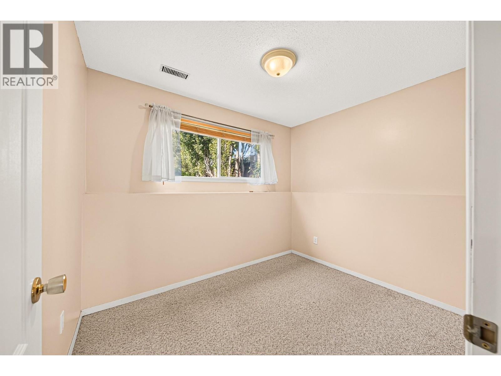 349 Pacific Yew Crescent, Sparwood, British Columbia  V0B 2G0 - Photo 40 - 10393134