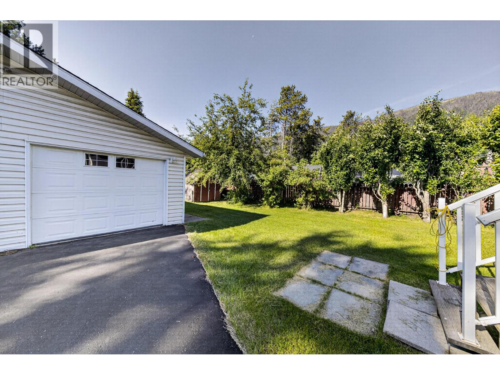349 Pacific Yew Crescent, Sparwood, British Columbia  V0B 2G0 - Photo 48 - 10393134