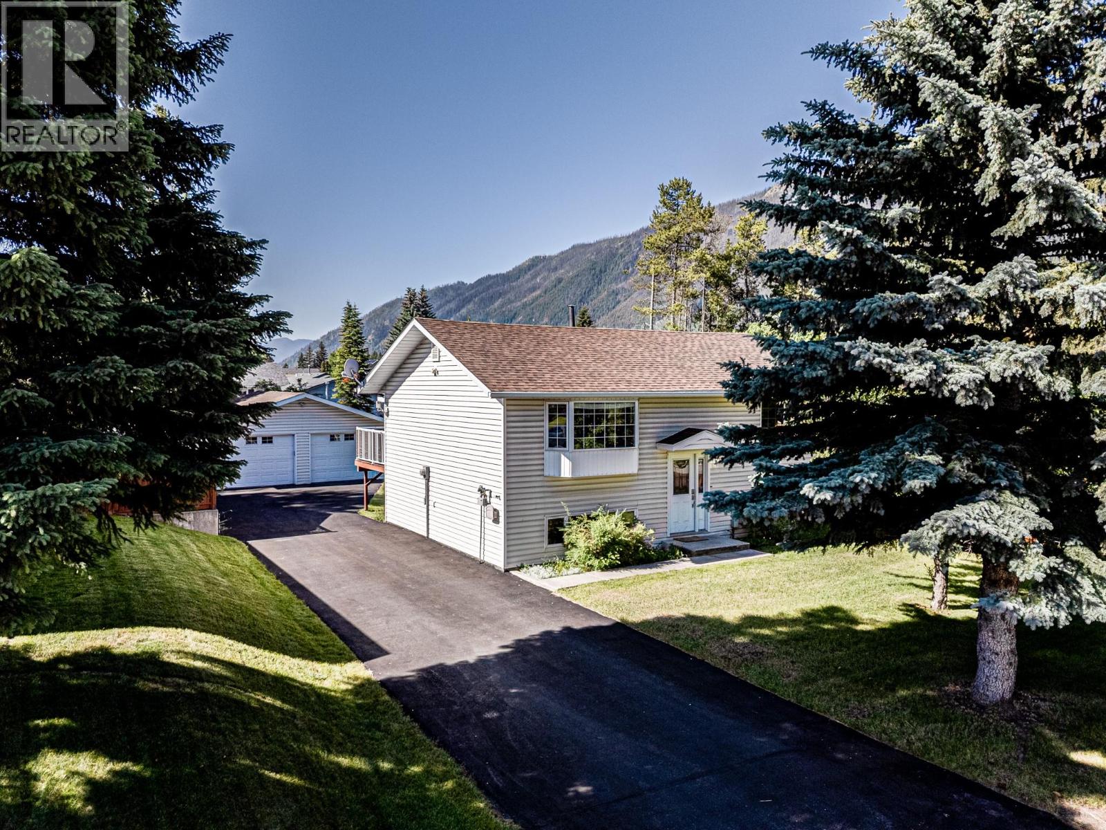 349 Pacific Yew Crescent, Sparwood, British Columbia  V0B 2G0 - Photo 58 - 10393134