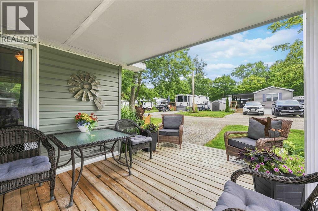 9338 W Ipperwash Road Unit# J3, Lambton Shores, Ontario  N0N 1J2 - Photo 6 - 26019379