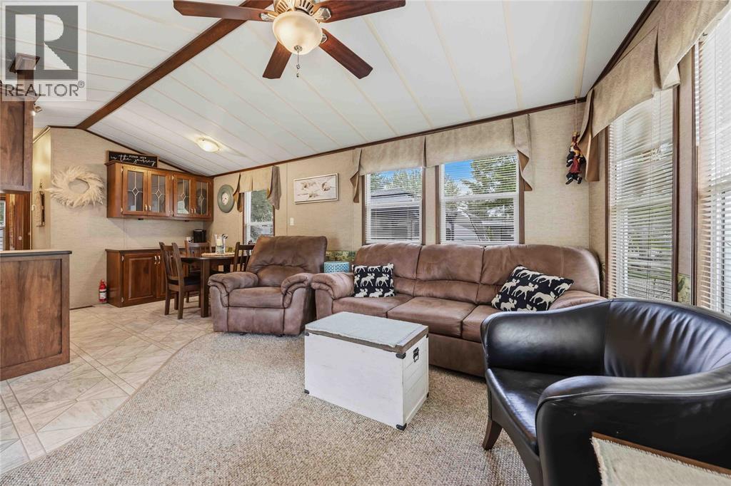9338 W Ipperwash Road Unit# J3, Lambton Shores, Ontario  N0N 1J2 - Photo 8 - 26019379