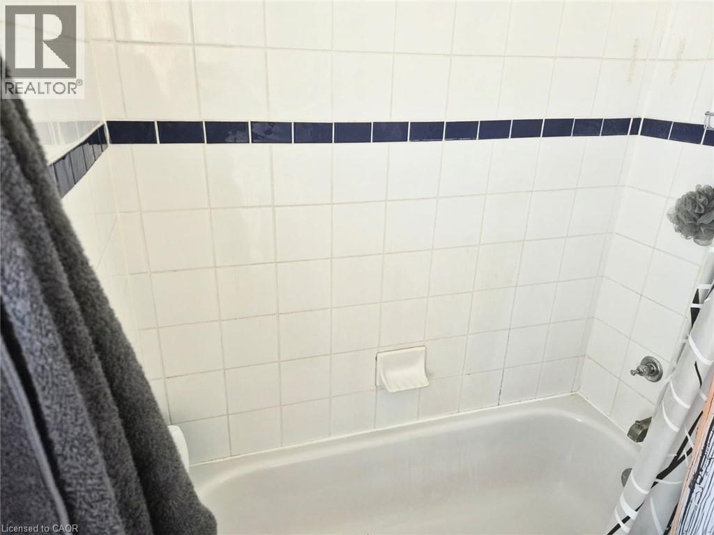 636 Elgin Street N, Cambridge, Ontario  N1R 5Z5 - Photo 9 - 40853917