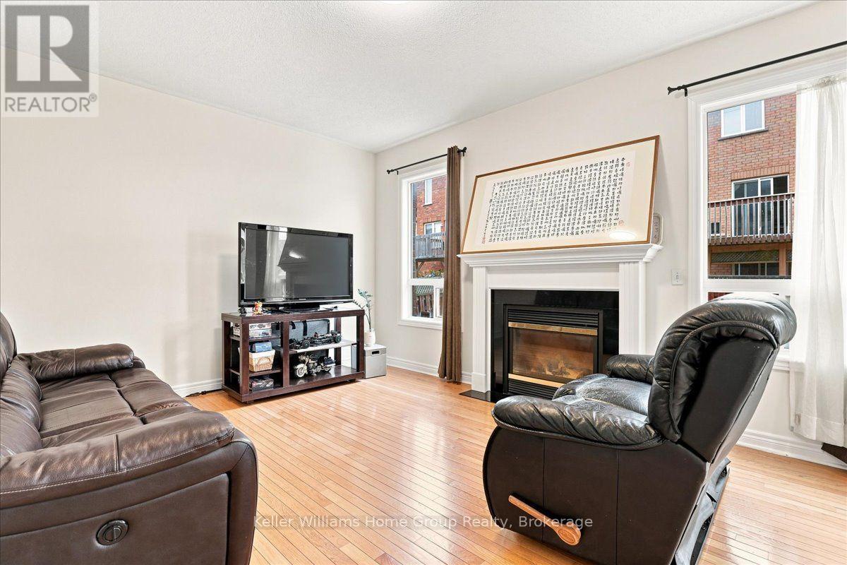 12 Thorndale Road, Brampton, Ontario  L6P 1H3 - Photo 8 - W13658638