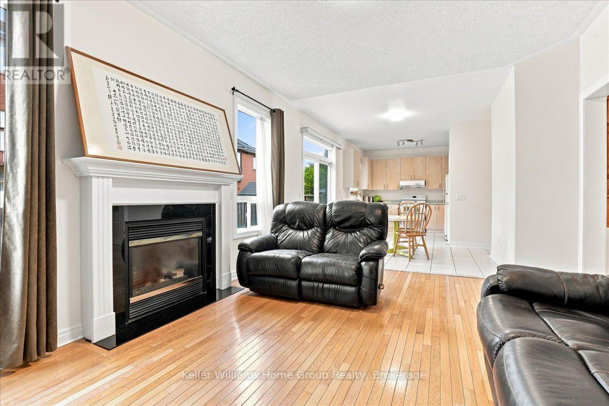12 Thorndale Road, Brampton, Ontario  L6P 1H3 - Photo 9 - W13658638